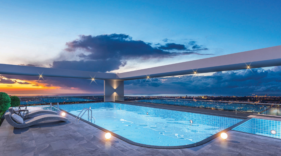 Crown-Eight-Amenities-Infinity-Pool